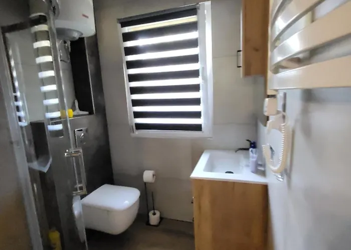 Villa Nad Jeziorem Wilczynskim *